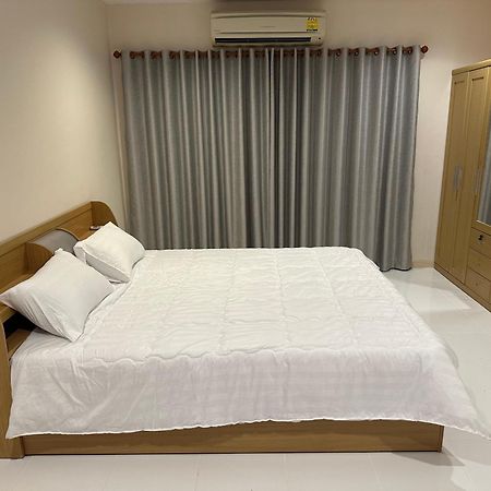Country Complex Bangna Aparthotel Bangkok Kültér fotó