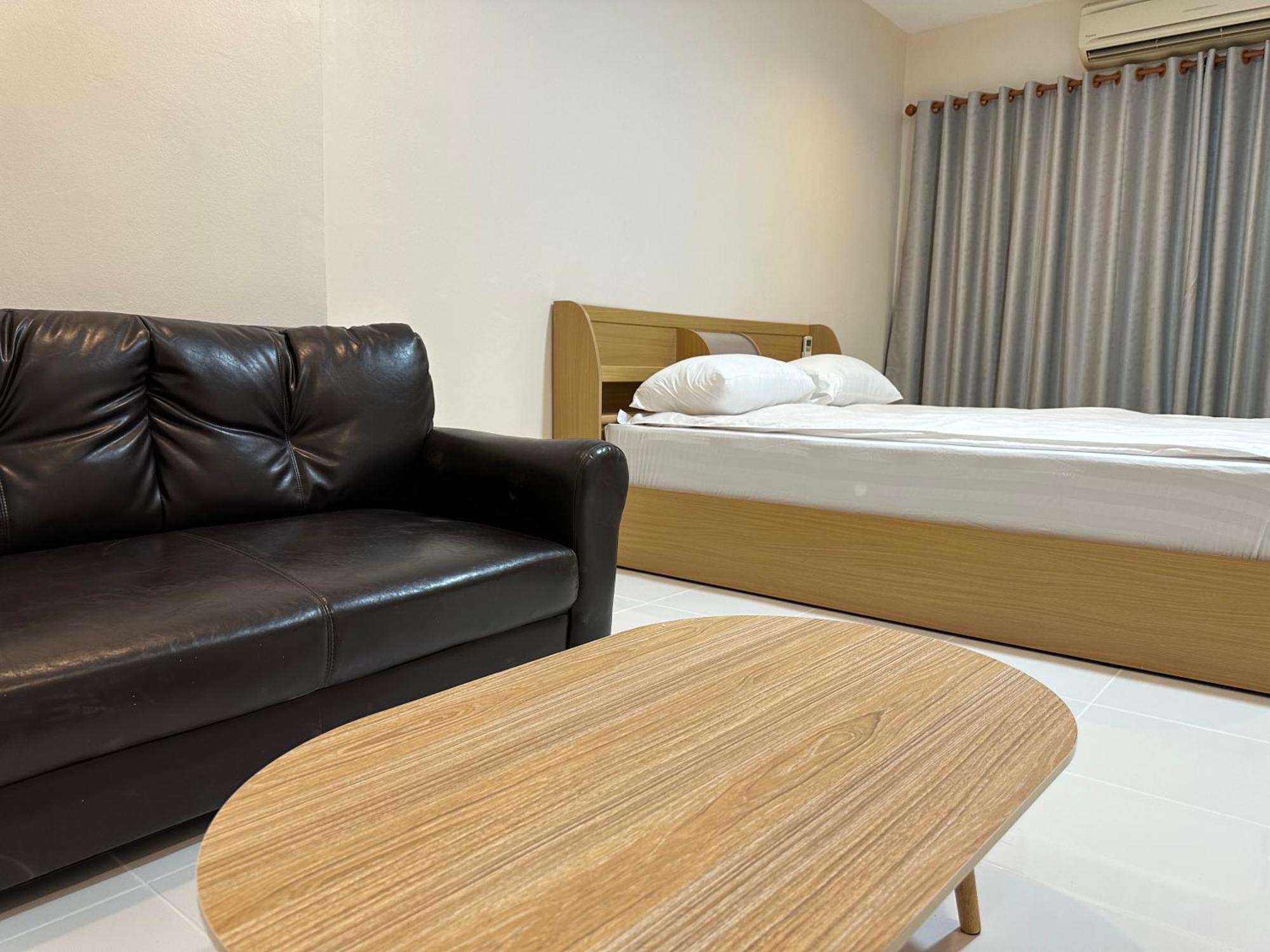 Country Complex Bangna Aparthotel Bangkok Kültér fotó