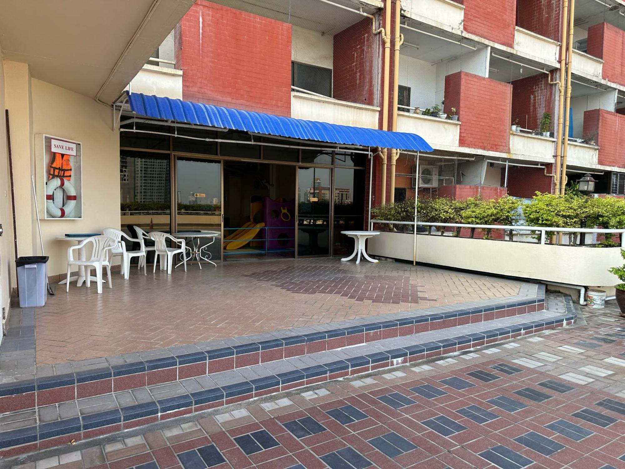 Country Complex Bangna Aparthotel Bangkok Kültér fotó