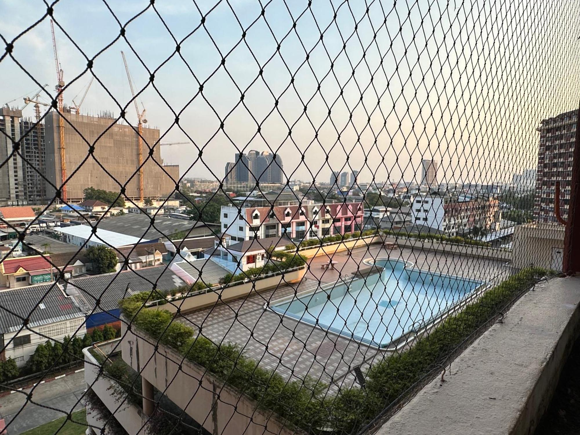 Country Complex Bangna Aparthotel Bangkok Kültér fotó